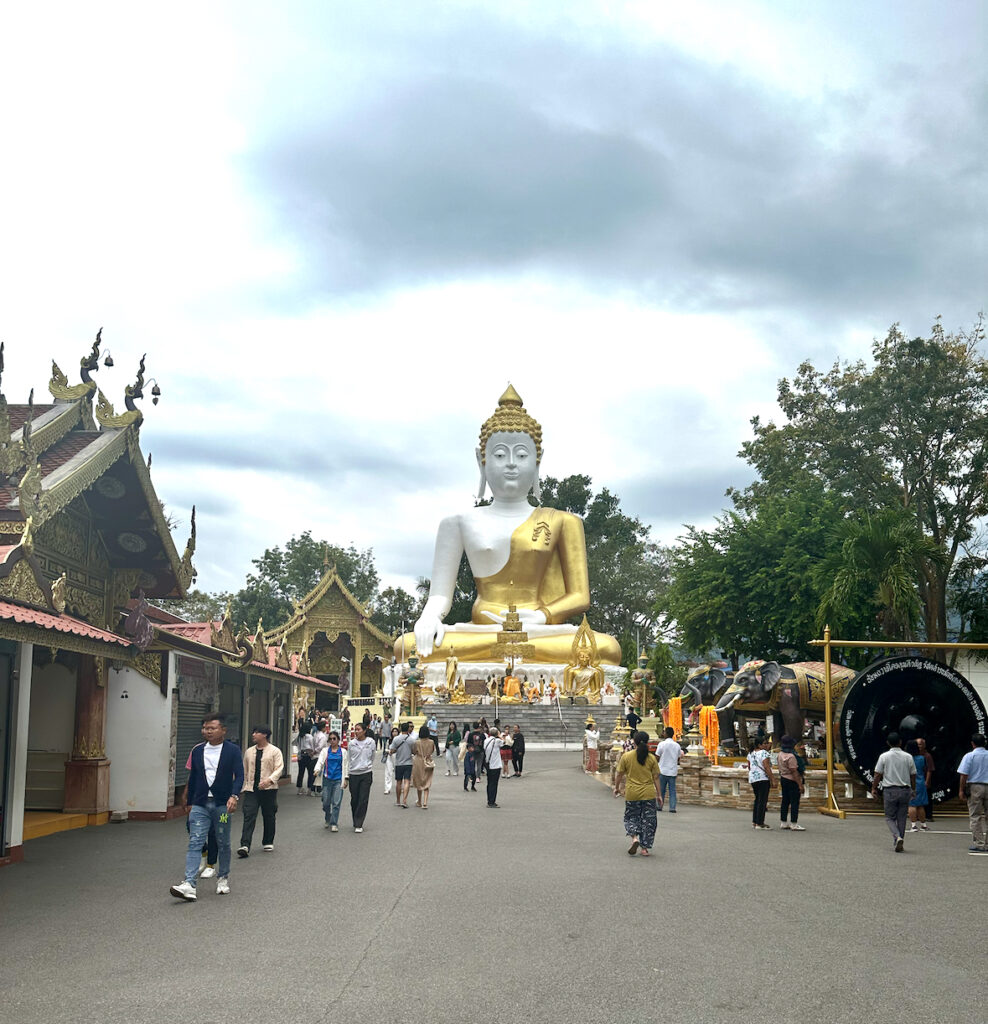 temple of Wat Phra That Doi Kham