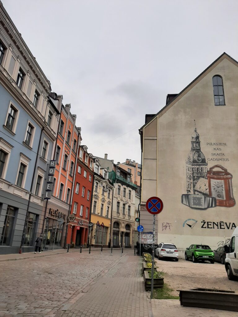 riga street